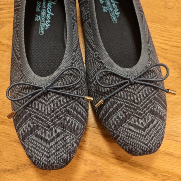 Sketchers wide fit flats - Picture 9 of 9